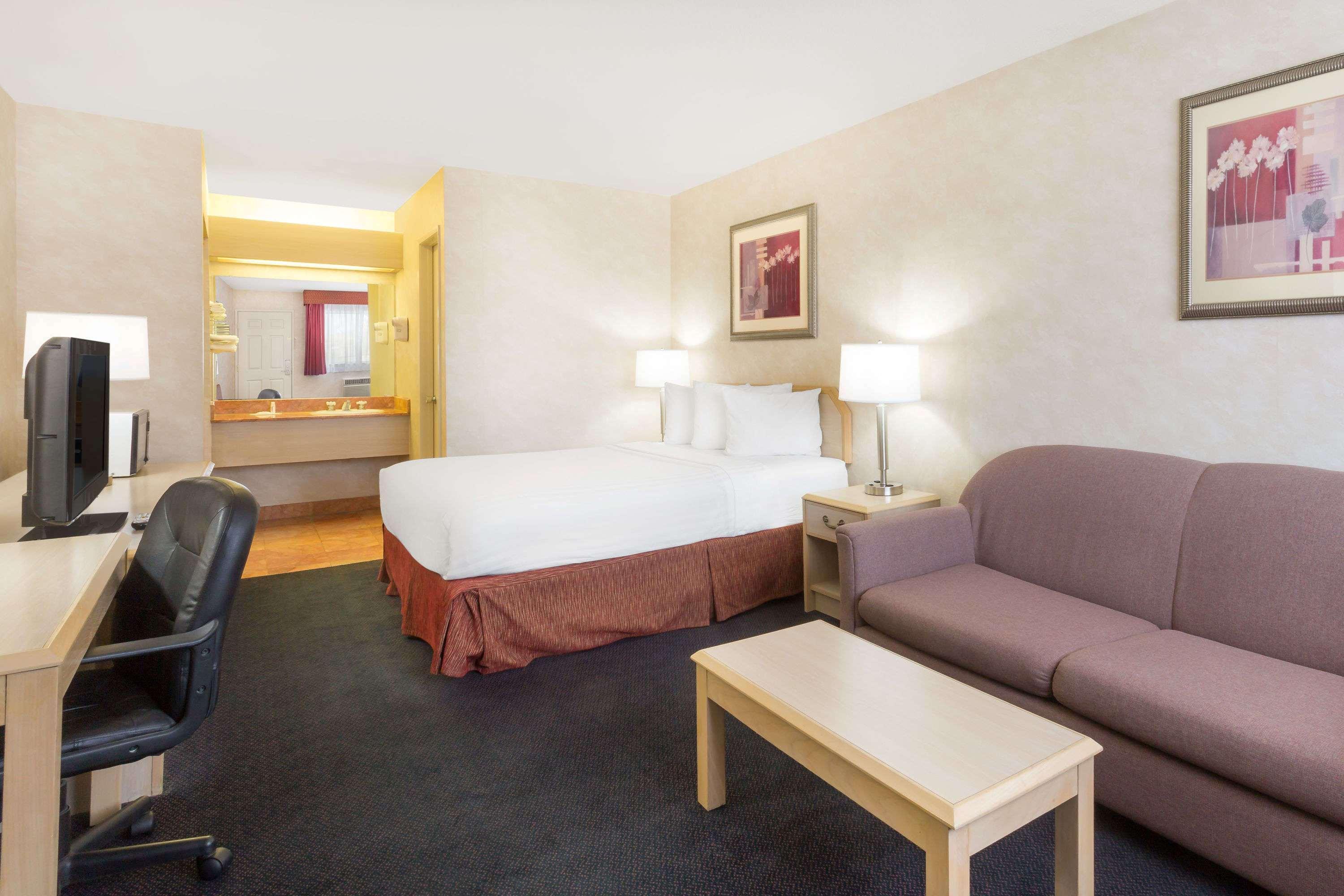 Days Inn By Wyndham Bullhead City Exterior foto