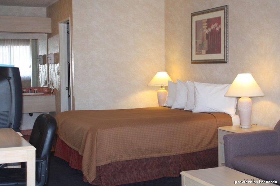 Days Inn By Wyndham Bullhead City Quarto foto