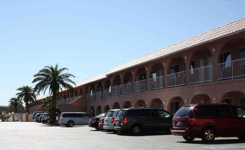 Days Inn By Wyndham Bullhead City Exterior foto